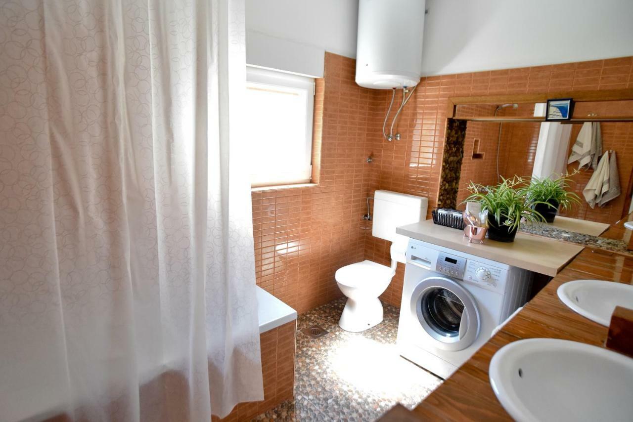 Mihaela Apartment Задар Екстериор снимка